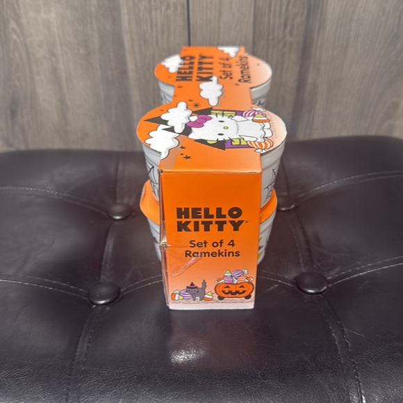 New Hello Kitty Halloween Skeleton Set Of 4 Round Ramekins In Unopened Package - Picture 3 of 8